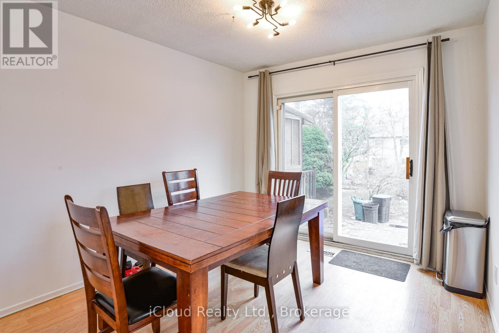 34 Kipling Place, Barrie, ON - Indoor Photo Showing Dining Room