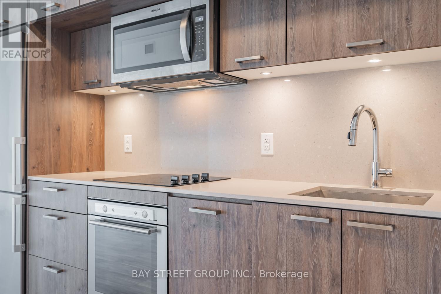 1008 - 50 Mccaul Street, Toronto, ON - Indoor Photo Showing Kitchen