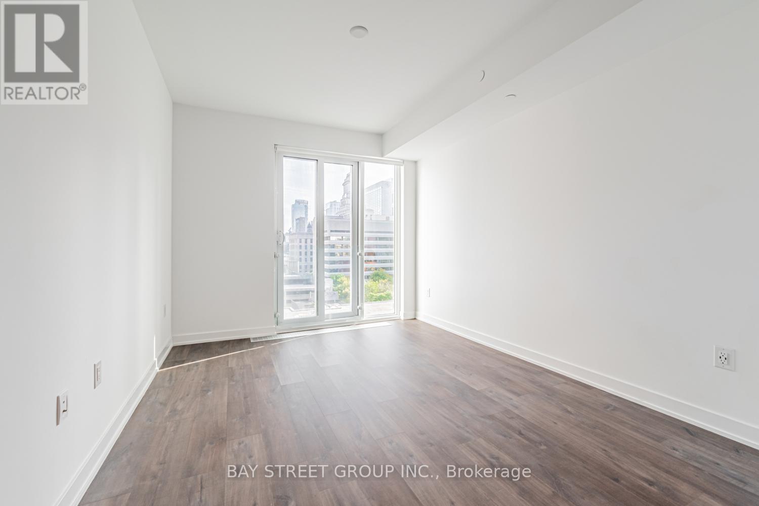 1008 - 50 Mccaul Street, Toronto, ON - Indoor Photo Showing Other Room