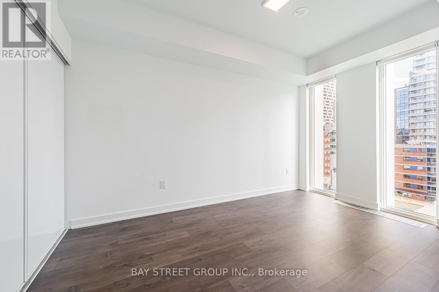 1008 - 50 Mccaul Street, Toronto, ON - Indoor Photo Showing Other Room