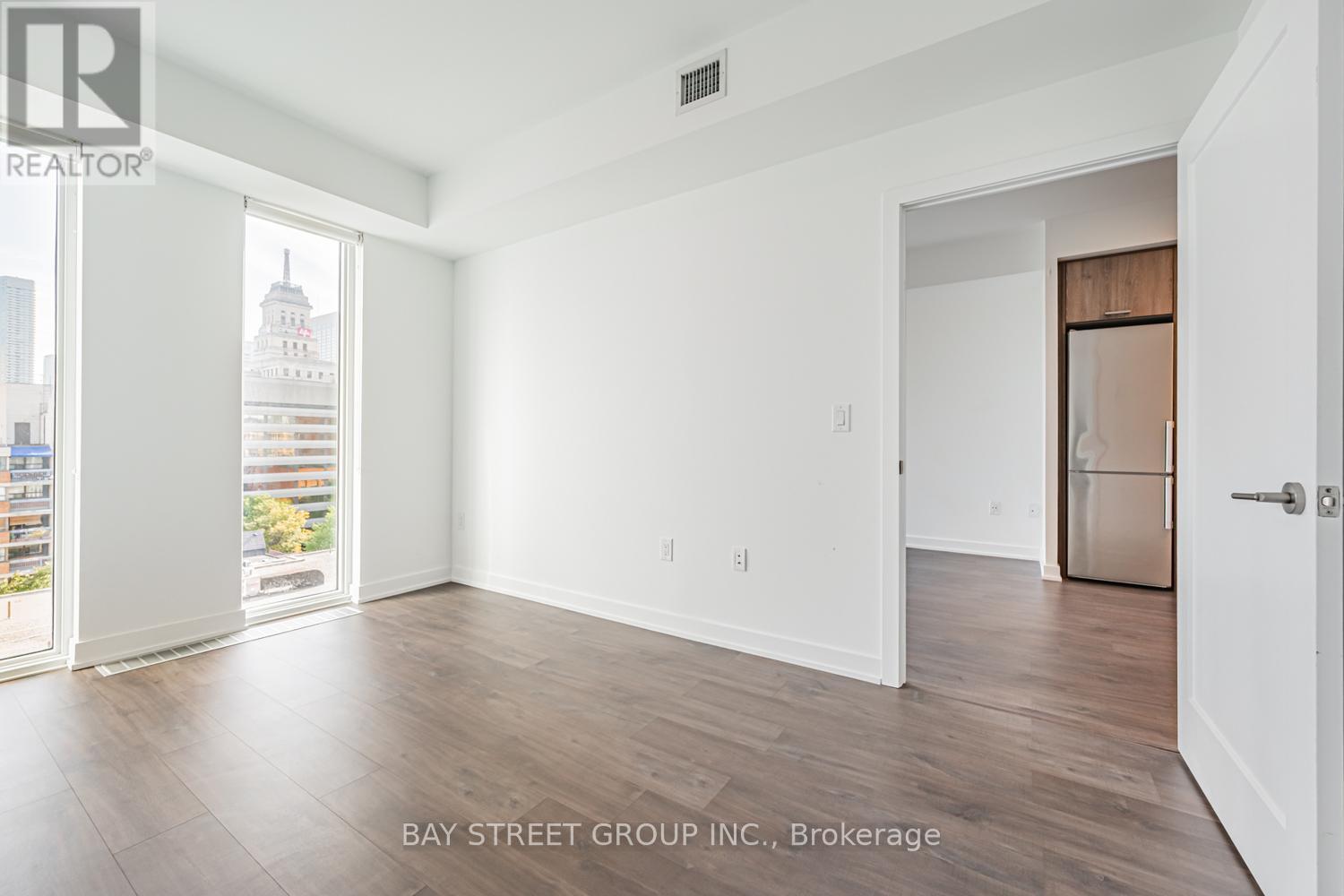 1008 - 50 Mccaul Street, Toronto, ON - Indoor Photo Showing Other Room