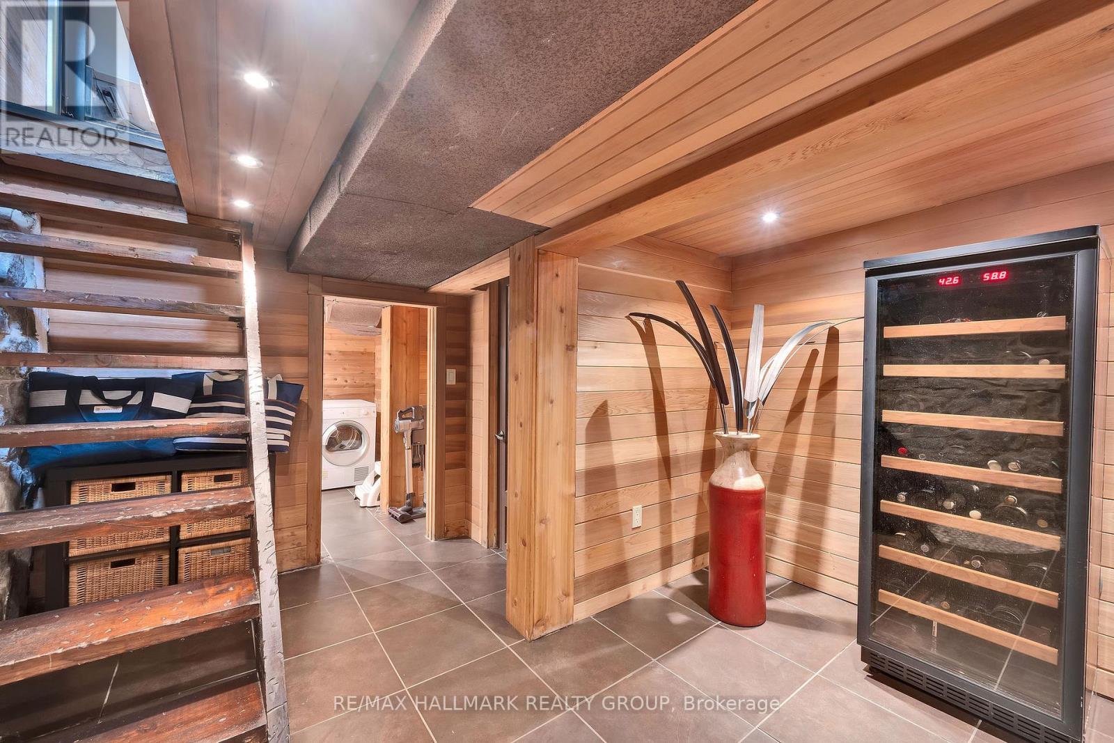 376 Lyon Street N, Ottawa, ON - Indoor Photo Showing Other Room