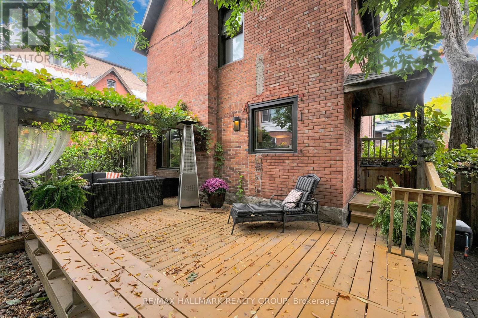 376 Lyon Street N, Ottawa, ON - Outdoor With Deck Patio Veranda With Exterior