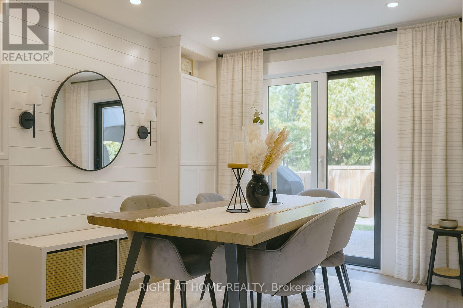 347 Zephyr Avenue, Ottawa, ON - Indoor Photo Showing Dining Room
