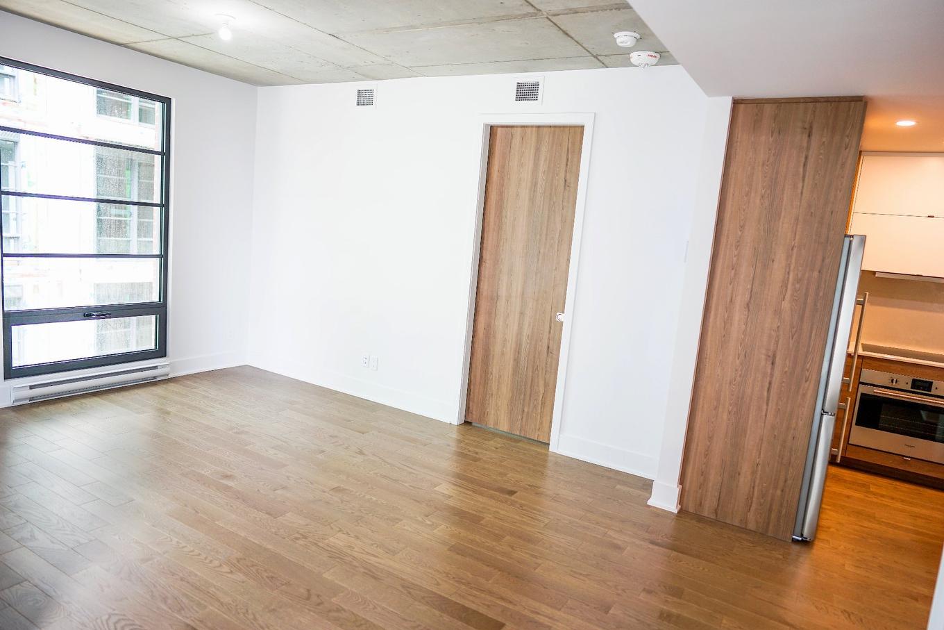 Salon - 409-1320 Rue Olier, Montréal (Le Sud-Ouest), QC - Indoor Photo Showing Other Room