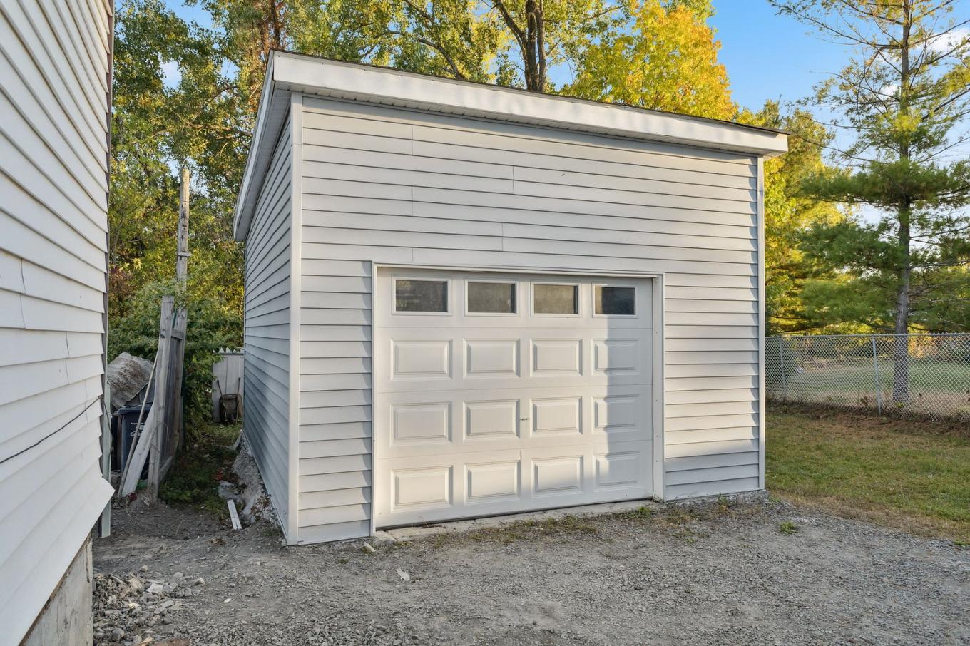 Garage - 820 Rue St-Louis, Gatineau (Gatineau), QC - Outdoor With Exterior