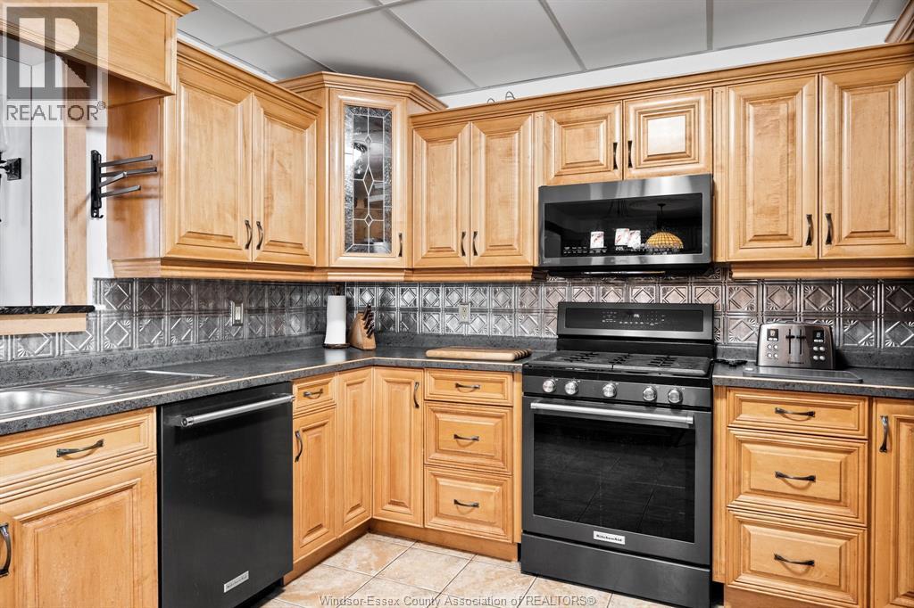38 Canal Street East, Tilbury, ON - Indoor Photo Showing Kitchen