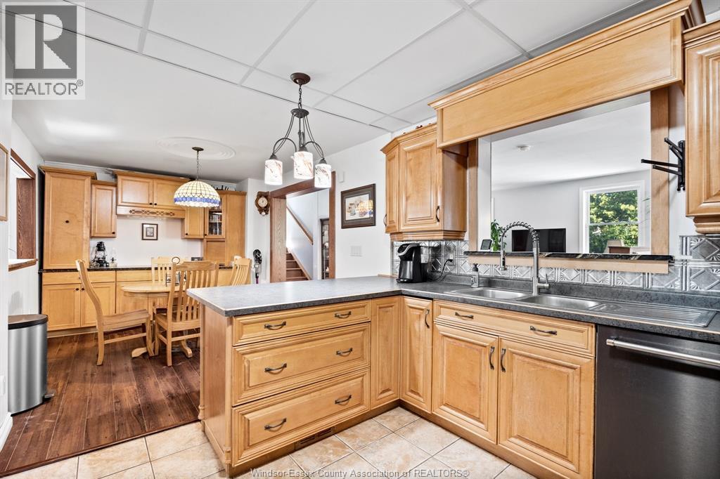 38 Canal Street East, Tilbury, ON - Indoor Photo Showing Kitchen