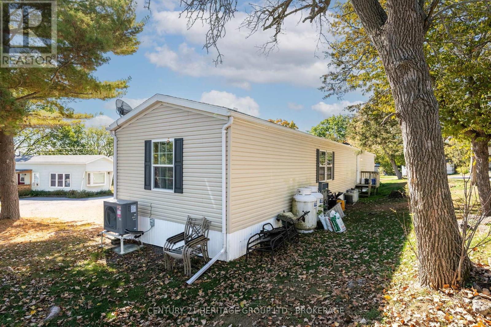 7 - 5633 Bath Road, Loyalist (Lennox And Addington - South), ON