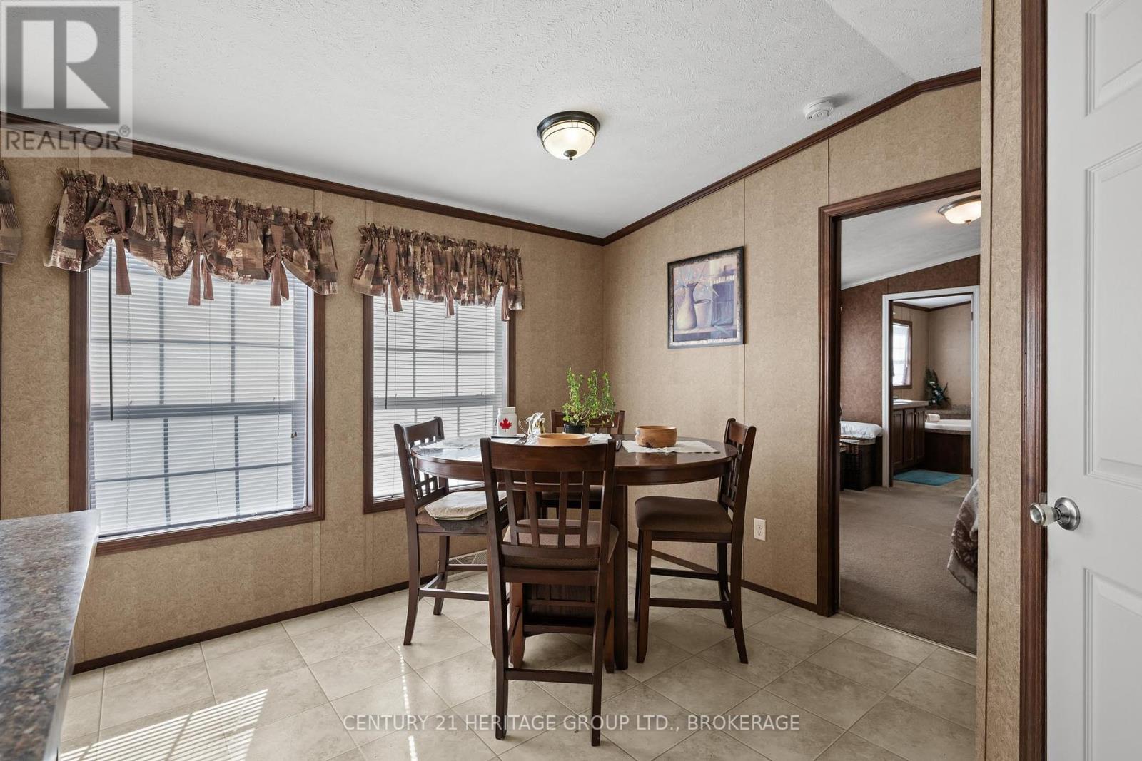 7 - 5633 Bath Road, Loyalist (Lennox And Addington - South), ON