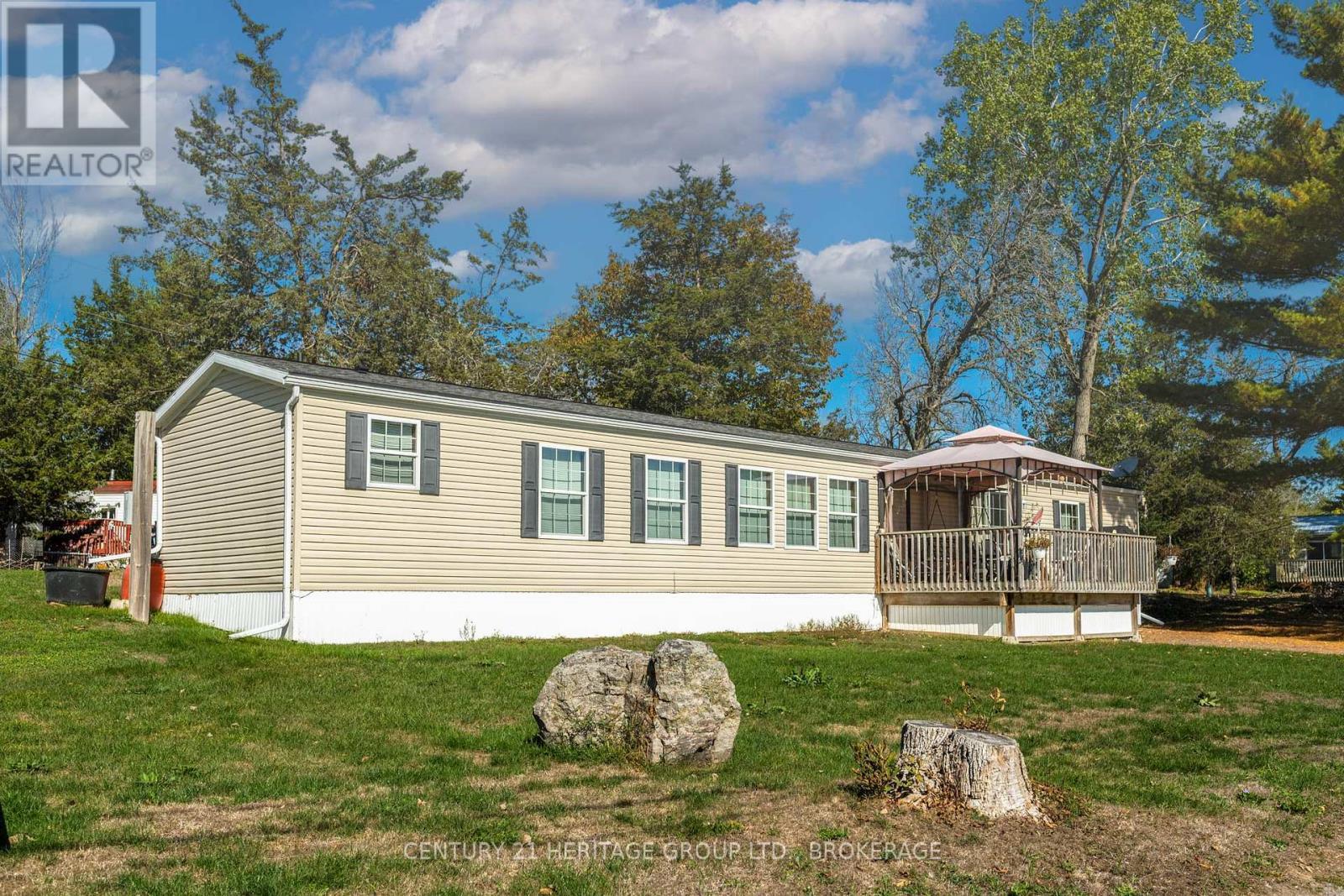 7 - 5633 Bath Road, Loyalist (Lennox And Addington - South), ON