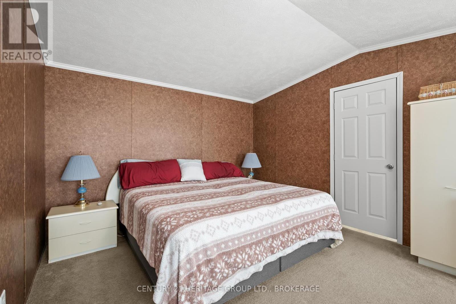 7 - 5633 Bath Road, Loyalist (Lennox And Addington - South), ON