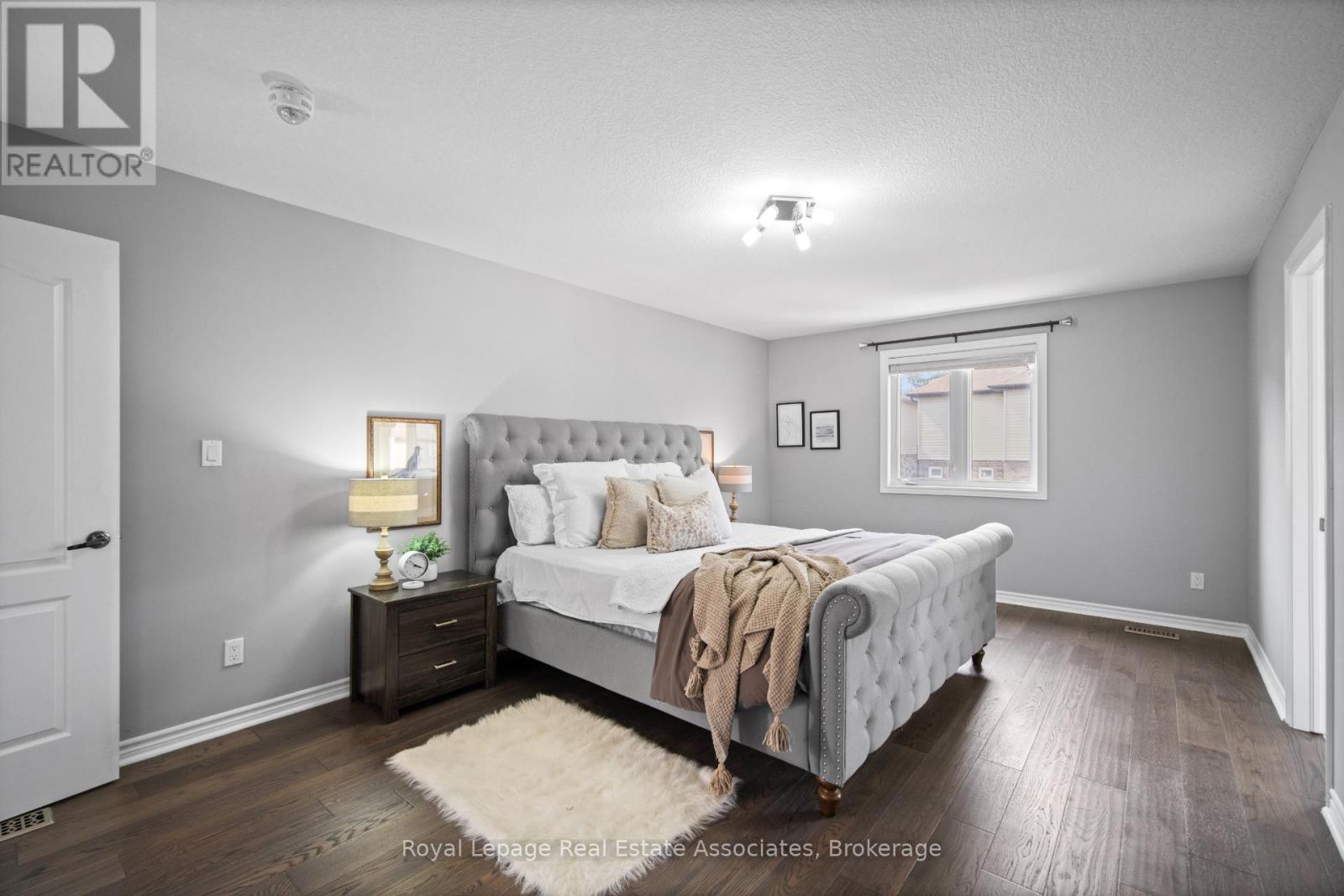 439 Moorlands Crescent, Kitchener, ON - Indoor Photo Showing Bedroom