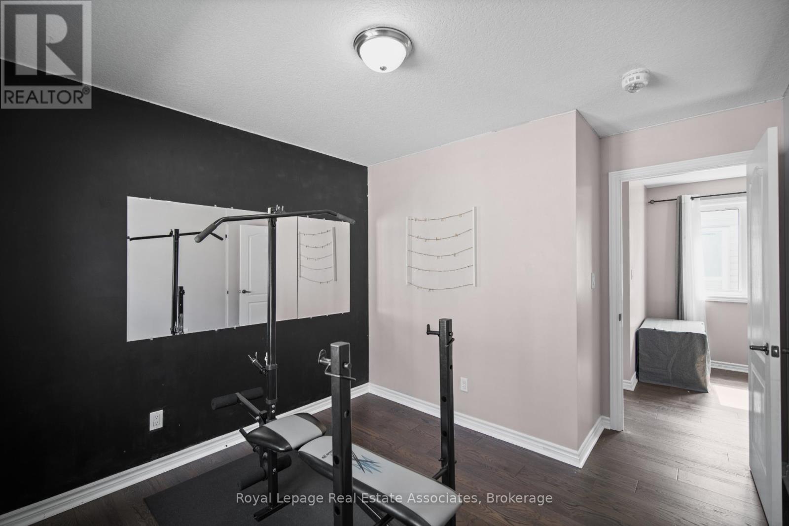 439 Moorlands Crescent, Kitchener, ON - Indoor