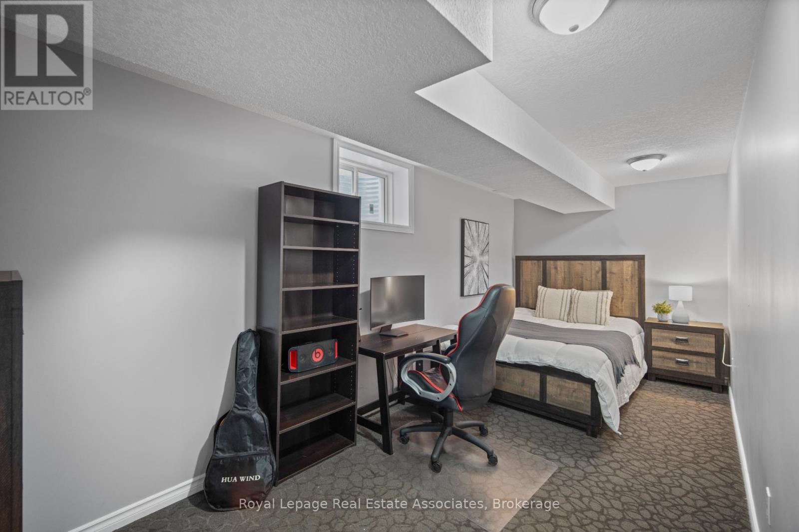 439 Moorlands Crescent, Kitchener, ON - Indoor Photo Showing Bedroom