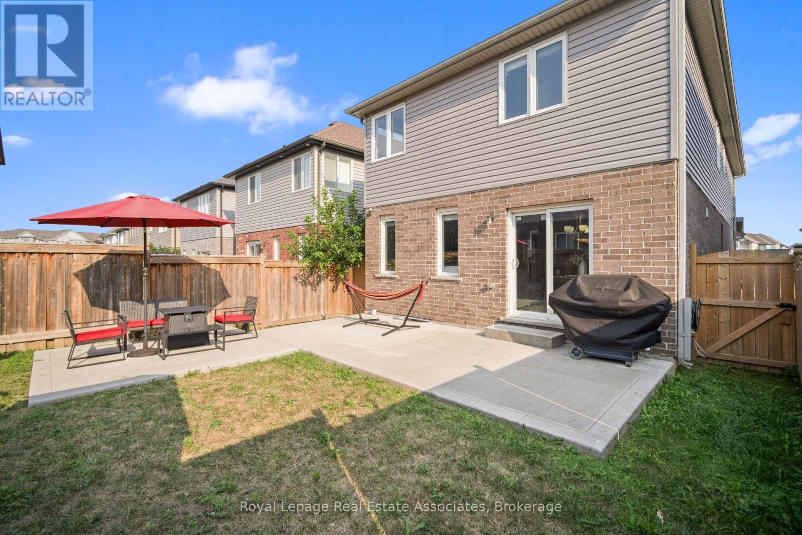 439 Moorlands Crescent, Kitchener, ON - Outdoor With Deck Patio Veranda