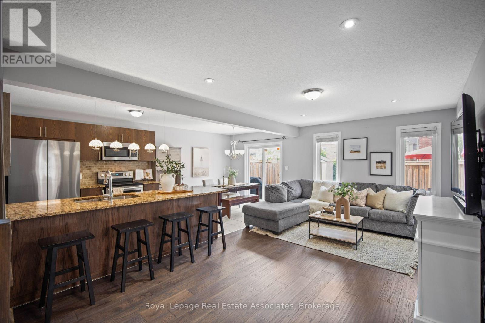 439 Moorlands Crescent, Kitchener, ON - Indoor