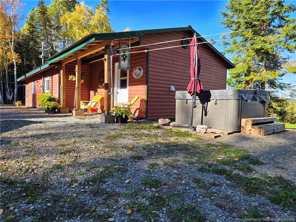 1546 Route 385, Oxbow, NB