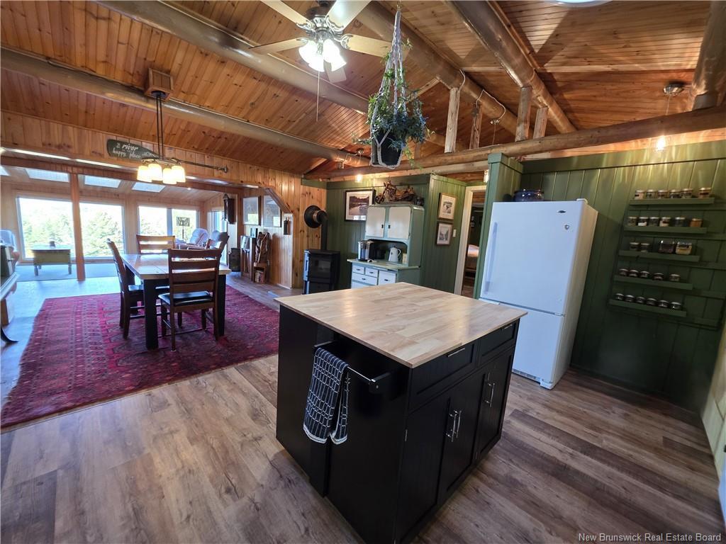 1546 Route 385, Oxbow, NB