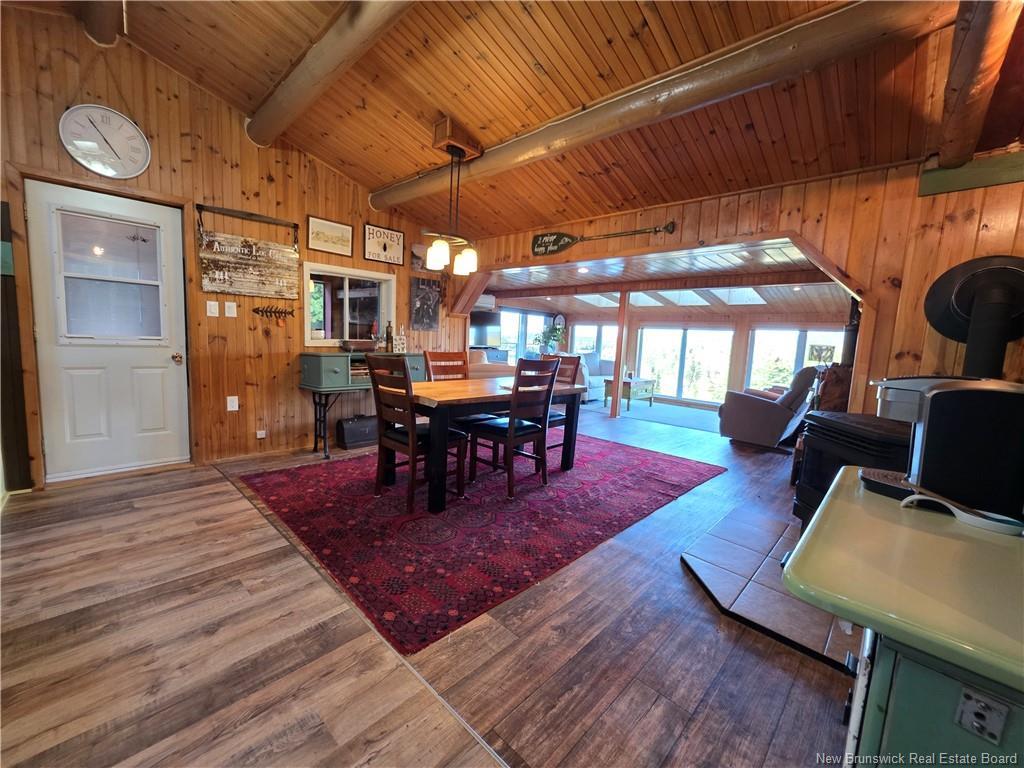 1546 Route 385, Oxbow, NB