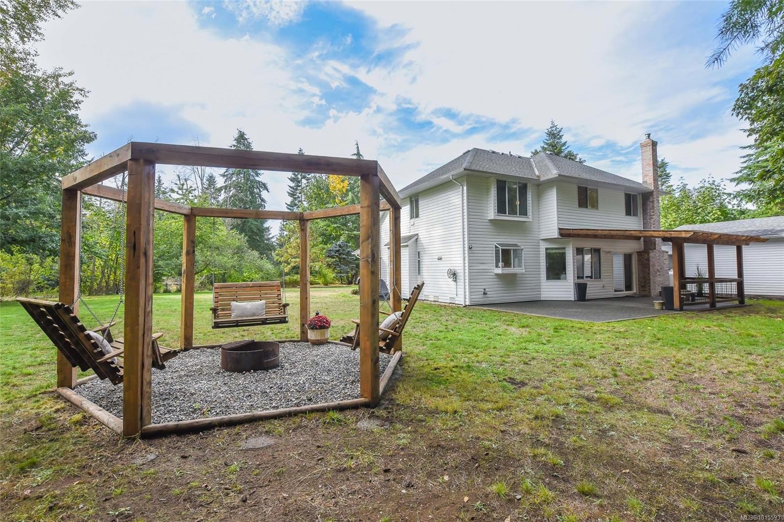 8868 Erickson Pl, Black Creek, BC