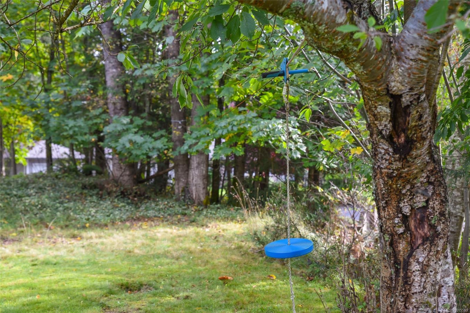 8868 Erickson Pl, Black Creek, BC