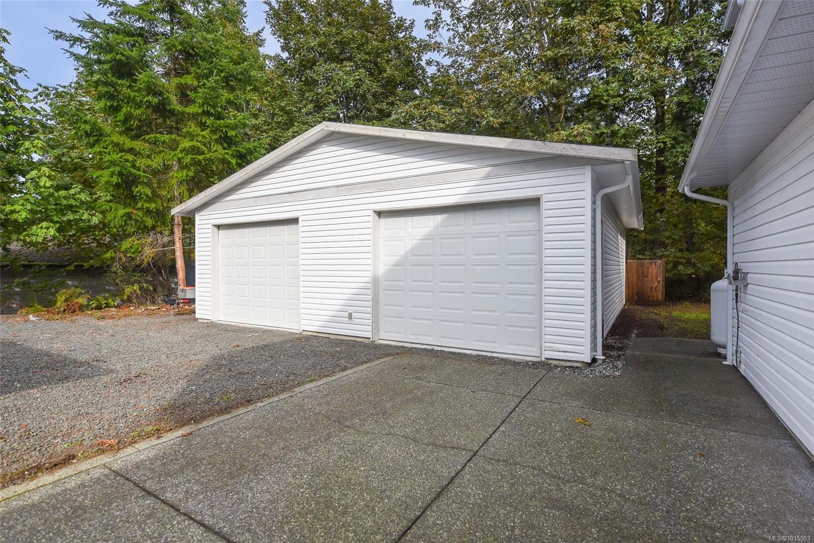 8868 Erickson Pl, Black Creek, BC