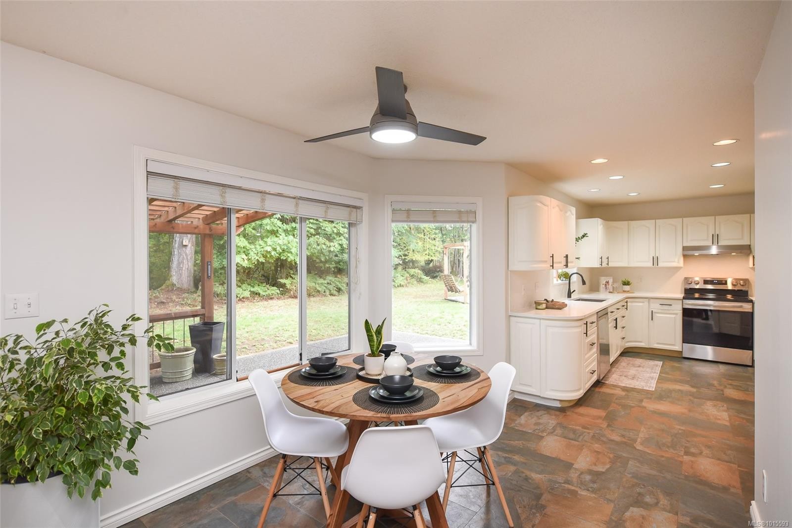 8868 Erickson Pl, Black Creek, BC