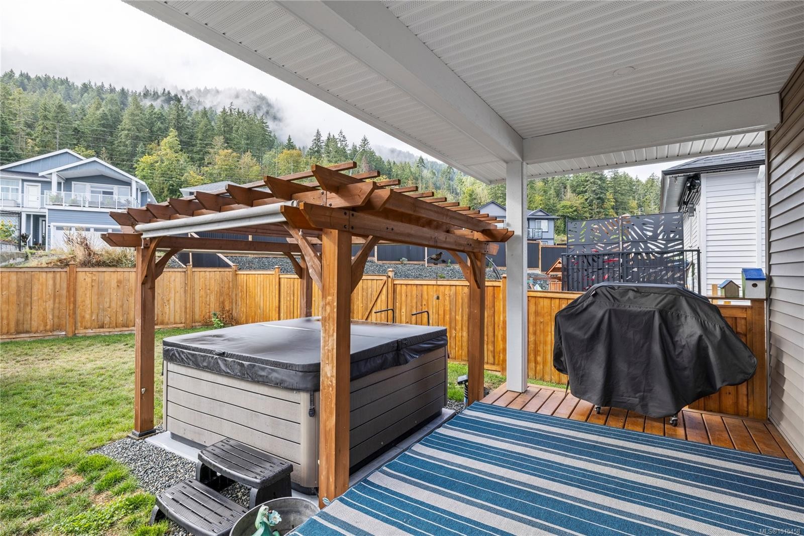 127 Ray Knight Dr, Ladysmith, BC