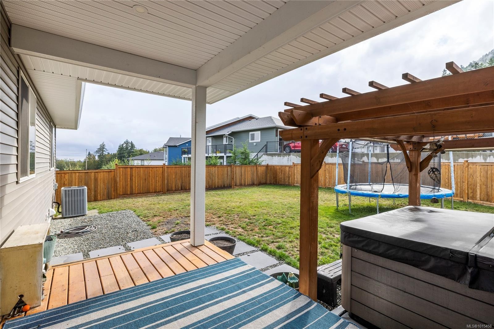 127 Ray Knight Dr, Ladysmith, BC