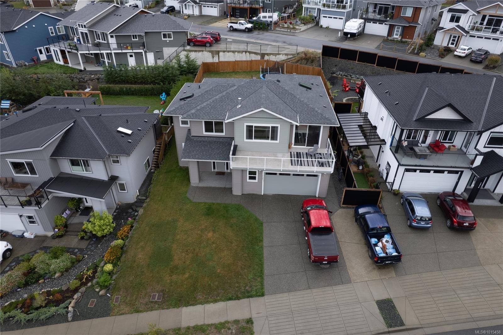 127 Ray Knight Dr, Ladysmith, BC