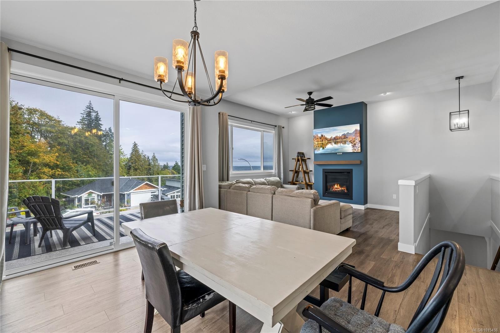 127 Ray Knight Dr, Ladysmith, BC