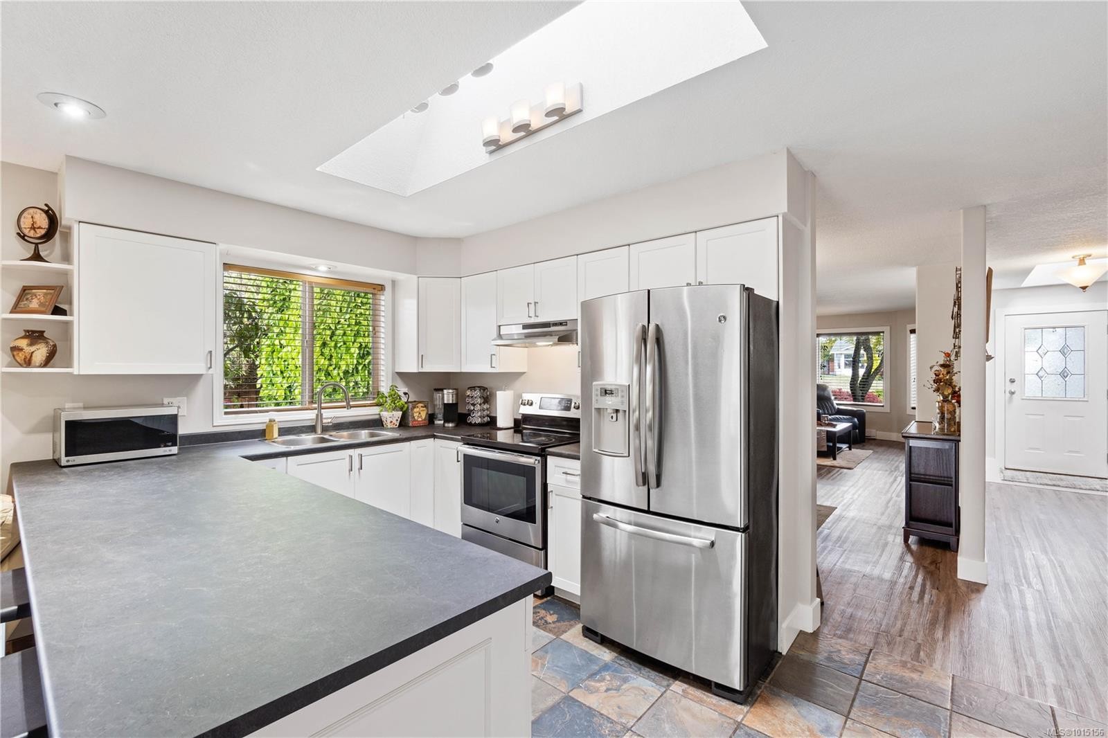 780 Humphrey Rd, Parksville, BC