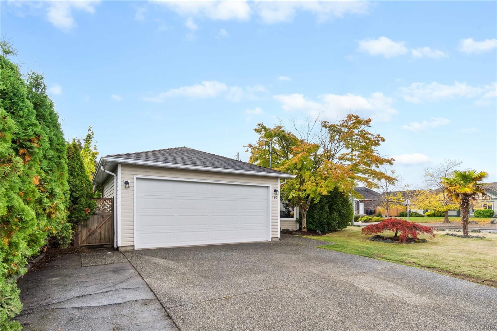 780 Humphrey Rd, Parksville, BC