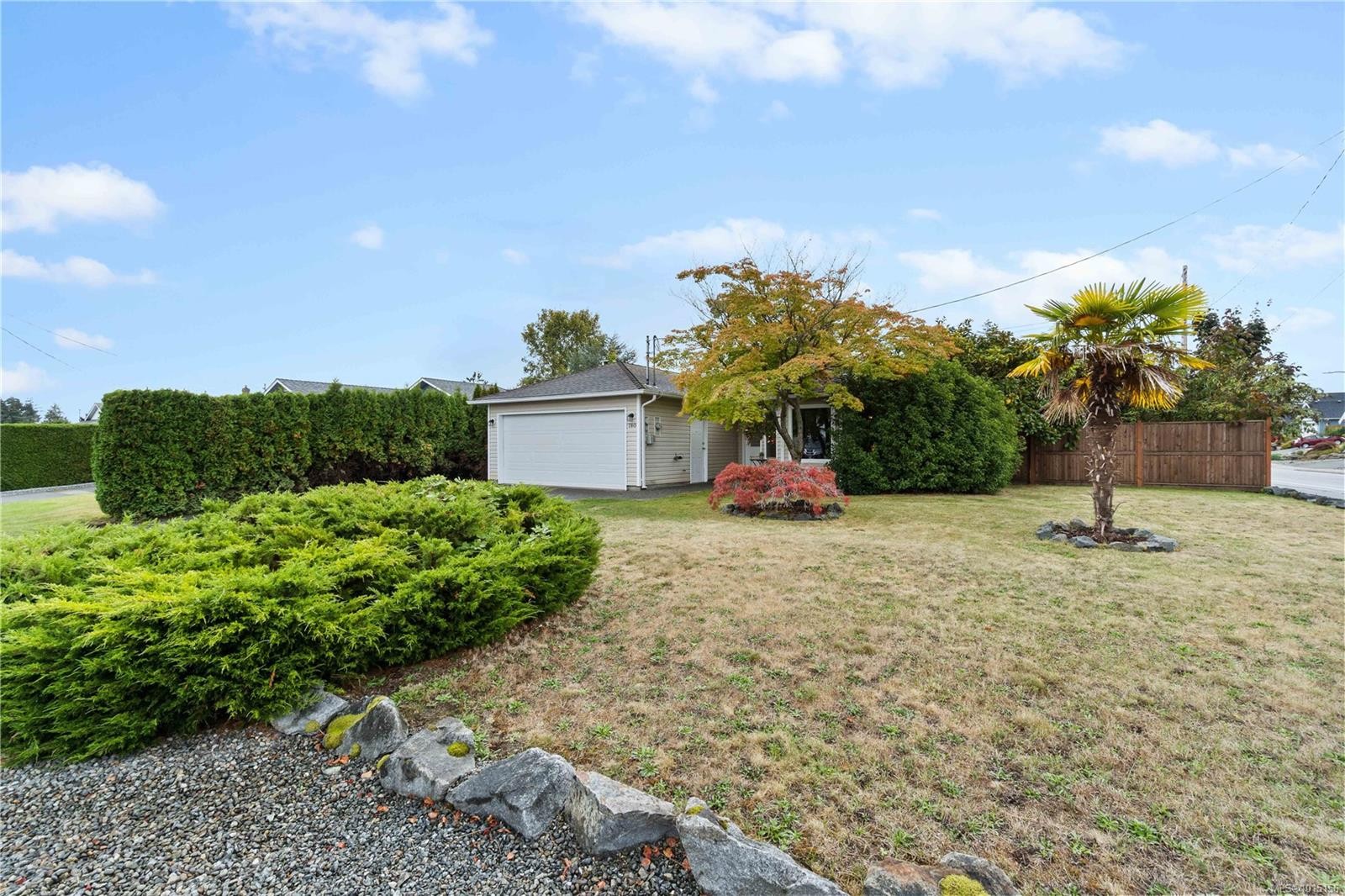 780 Humphrey Rd, Parksville, BC