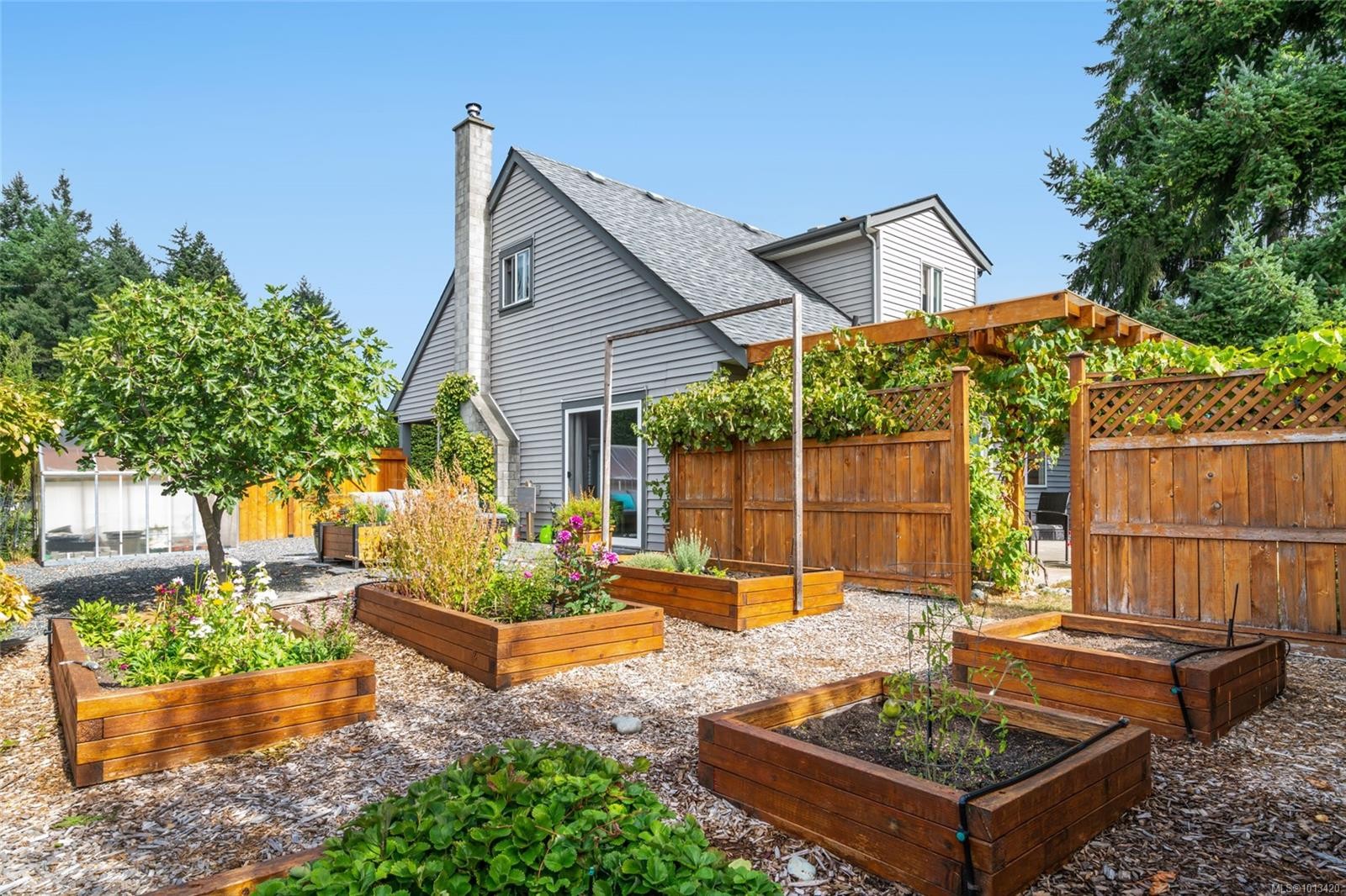 3993 Uplands Dr, Nanaimo, BC