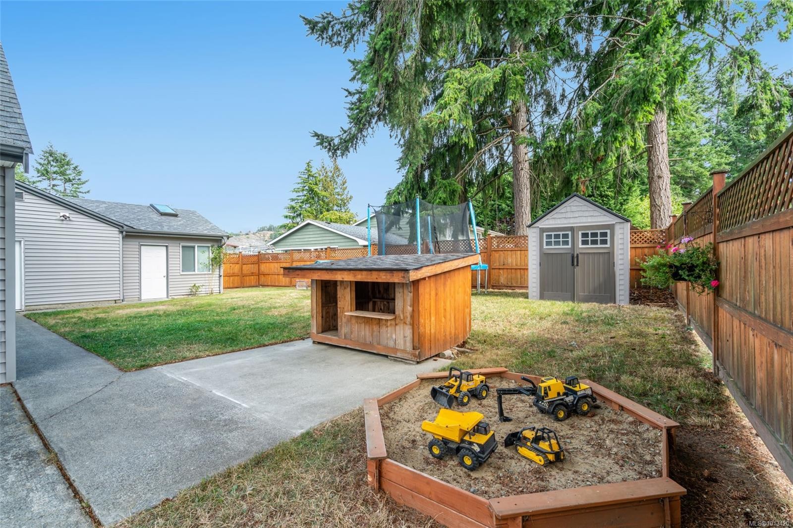 3993 Uplands Dr, Nanaimo, BC