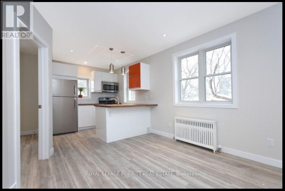 4 - 3411 Lake Shore Boulevard W, Toronto, ON - Indoor Photo Showing Kitchen