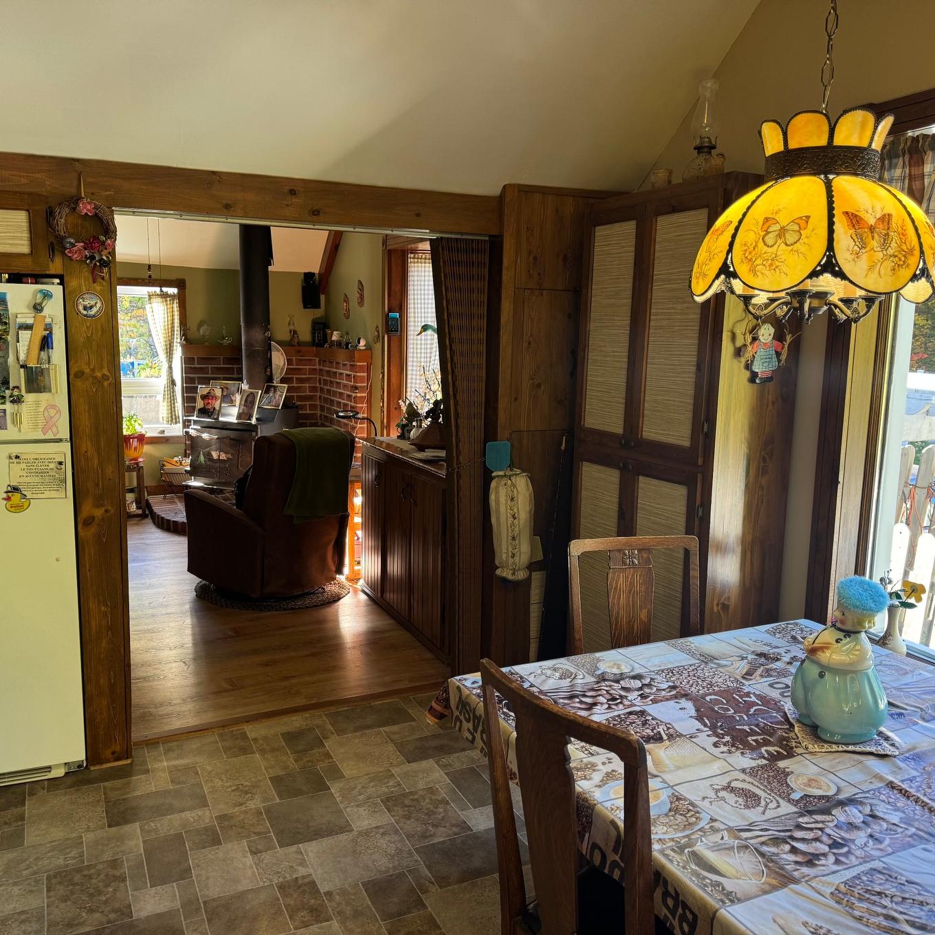 Cuisine - 291 Ch. De La Coureuse, Saint-Mathieu-Du-Parc, QC - Indoor Photo Showing Dining Room