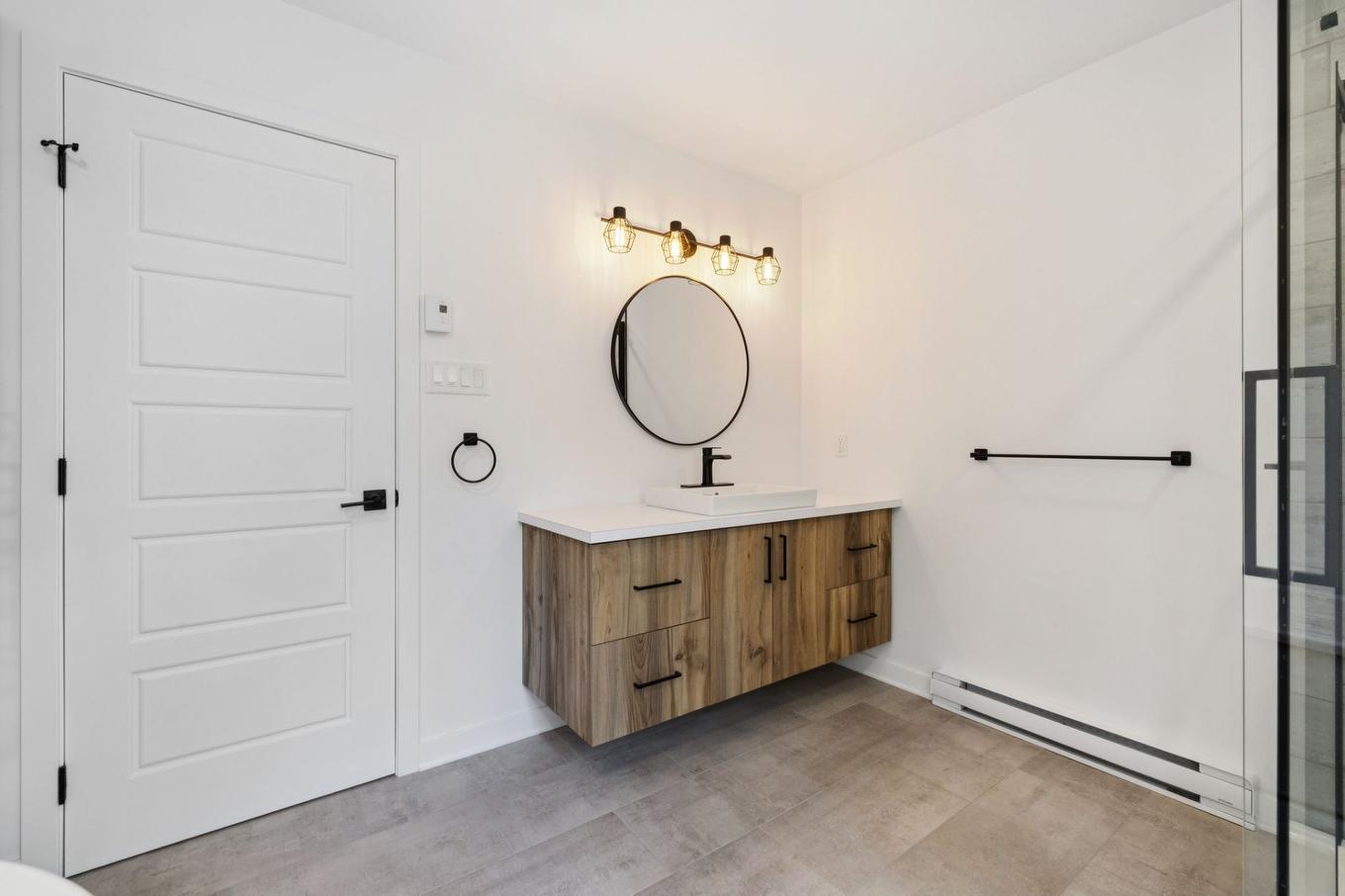 Bathroom - 66 Ch. Des Lueurs, Val-Des-Monts, QC - Indoor Photo Showing Other Room