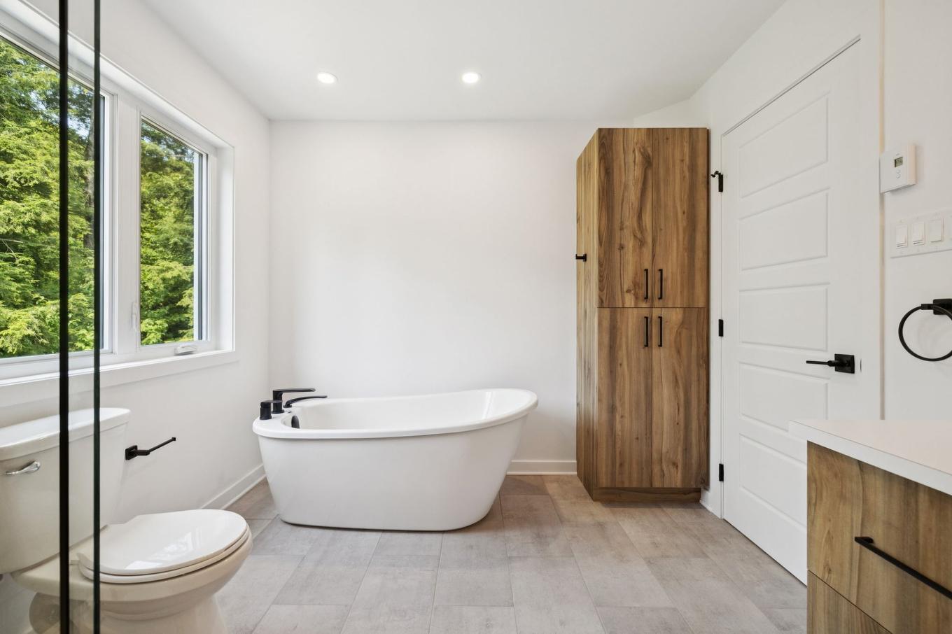 Bathroom - 66 Ch. Des Lueurs, Val-Des-Monts, QC - Indoor Photo Showing Bathroom