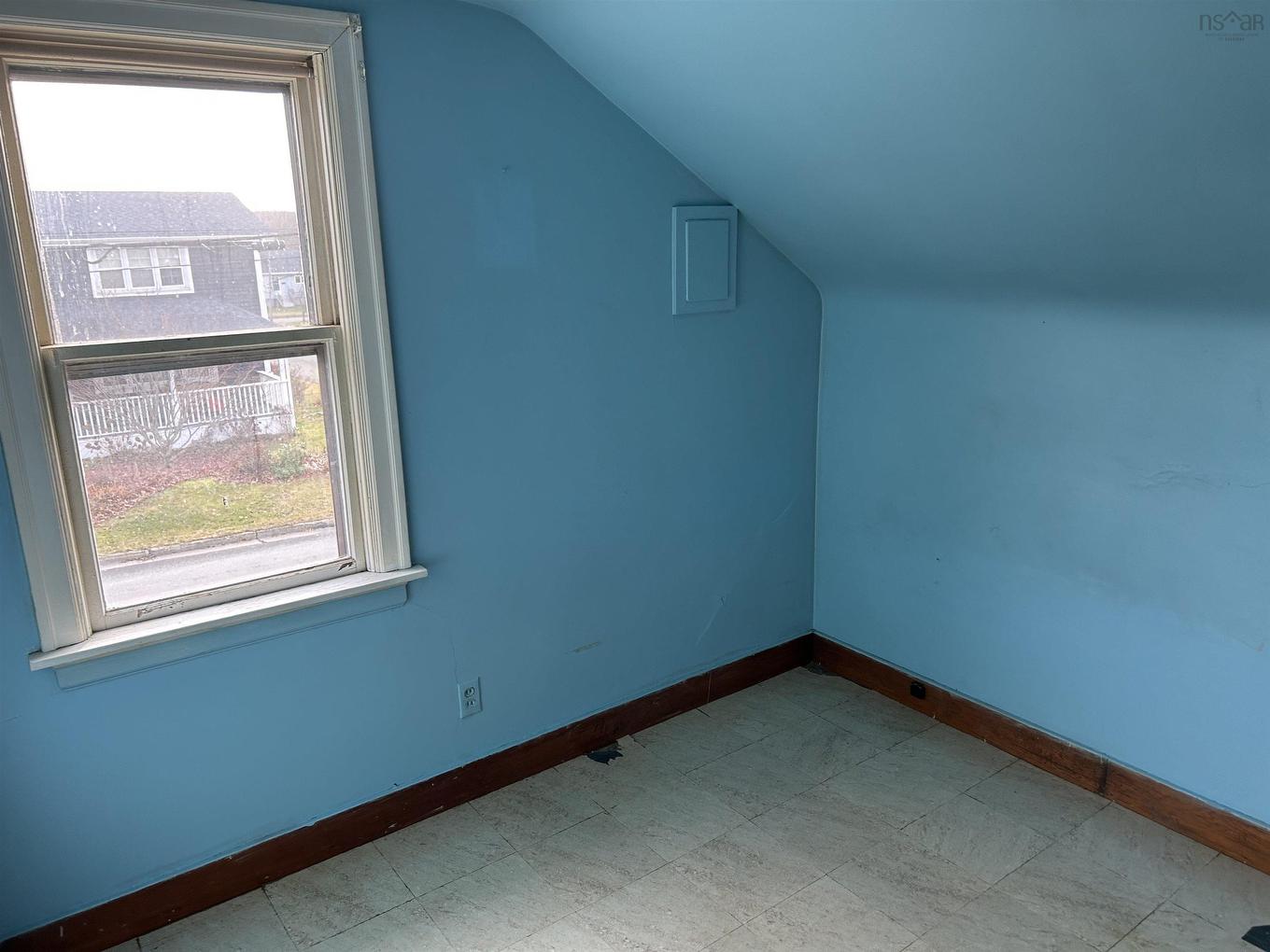 307 Cabot Street, Sydney, NS