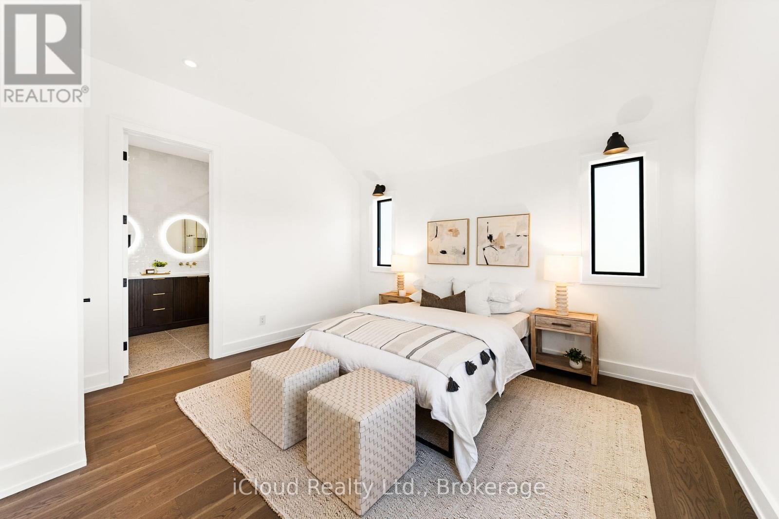 1140 Ogden Avenue, Mississauga, ON - Indoor Photo Showing Bedroom