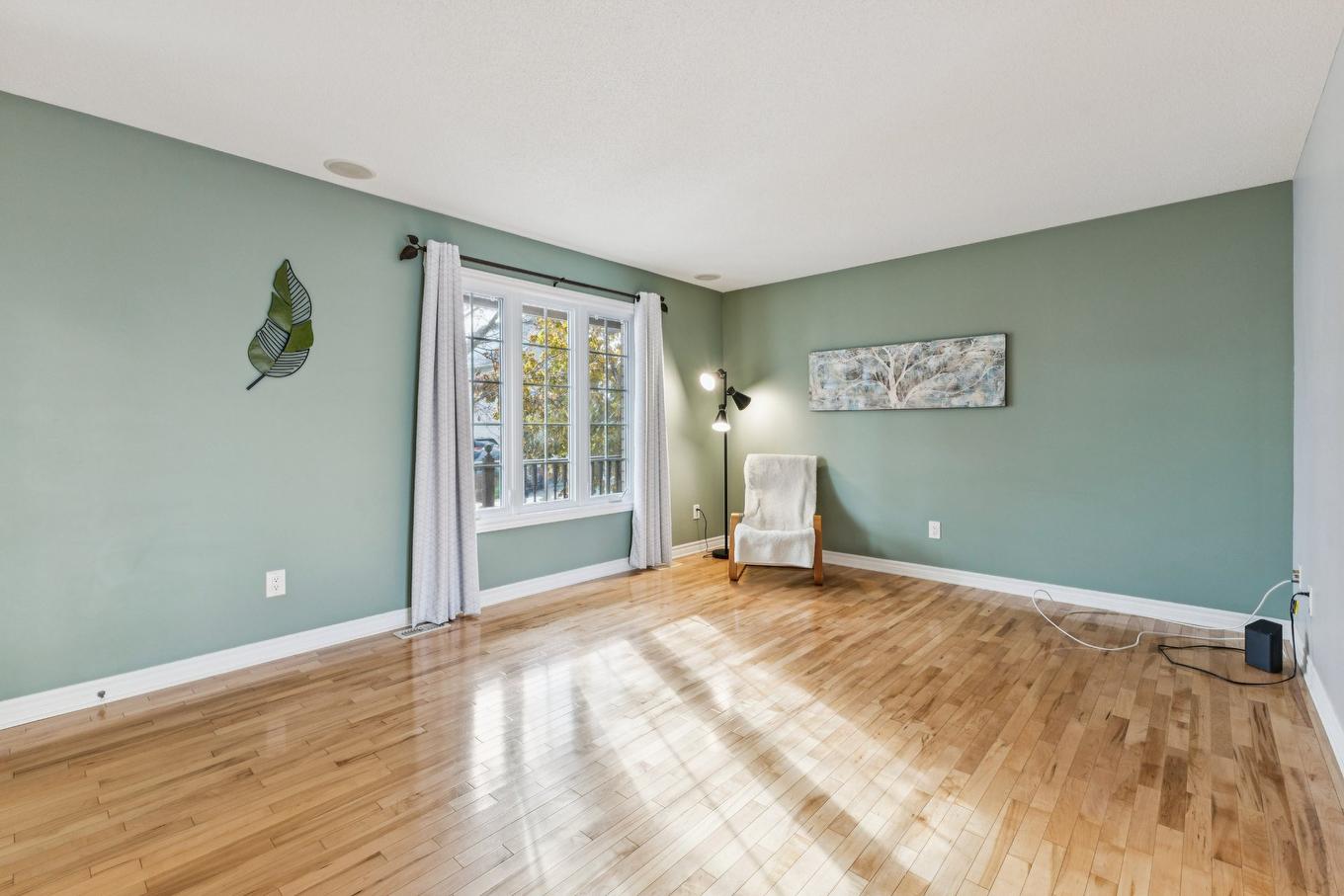 Salon - 31 Rue Jules-Verne, Gatineau (Gatineau), QC - Indoor Photo Showing Other Room