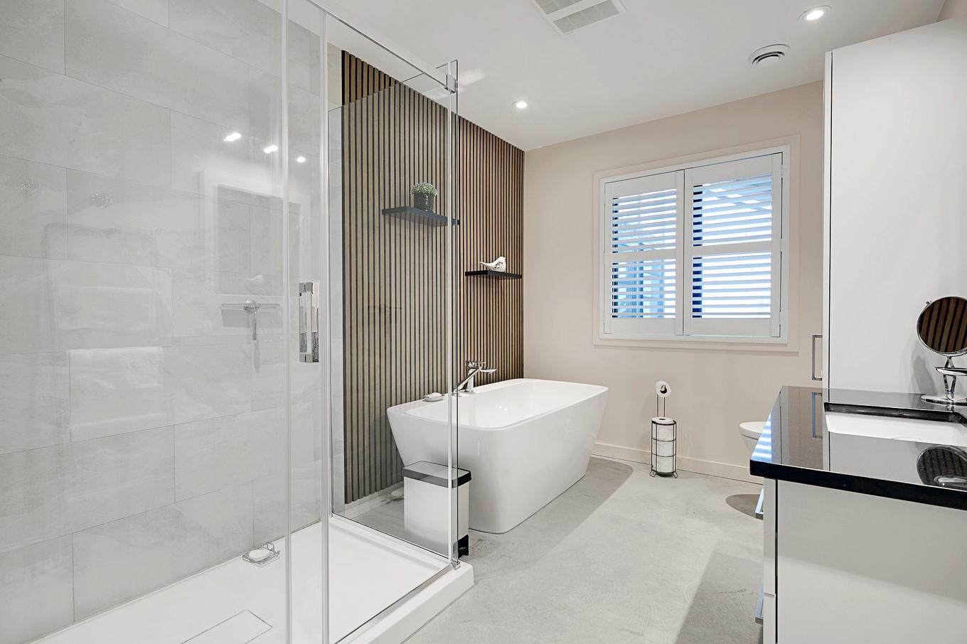 Salle de bains - 2207 Ch. Du Golf, Sainte-Lucie-Des-Laurentides, QC - Indoor Photo Showing Bathroom