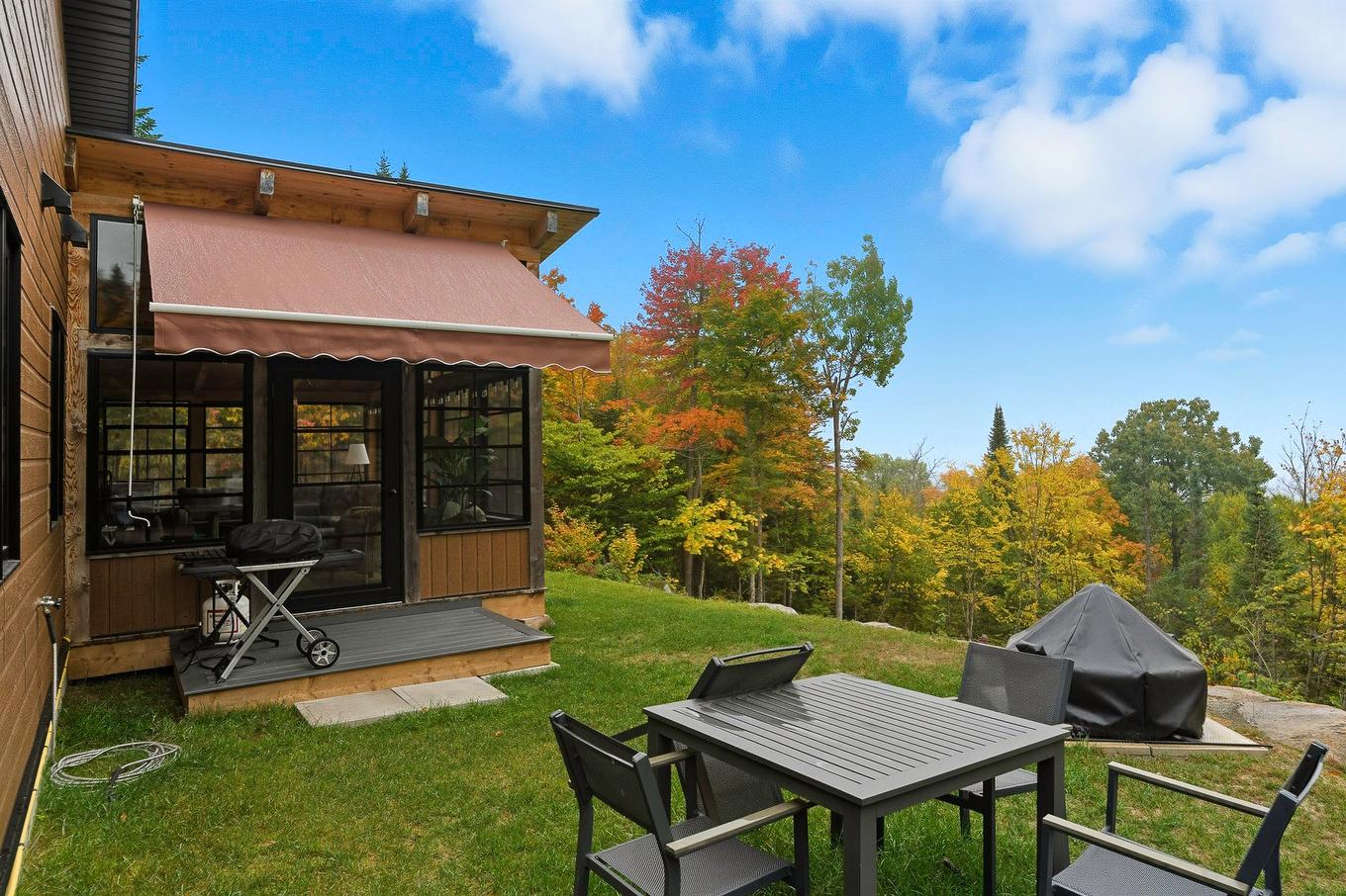 Cour - 2207 Ch. Du Golf, Sainte-Lucie-Des-Laurentides, QC - Outdoor