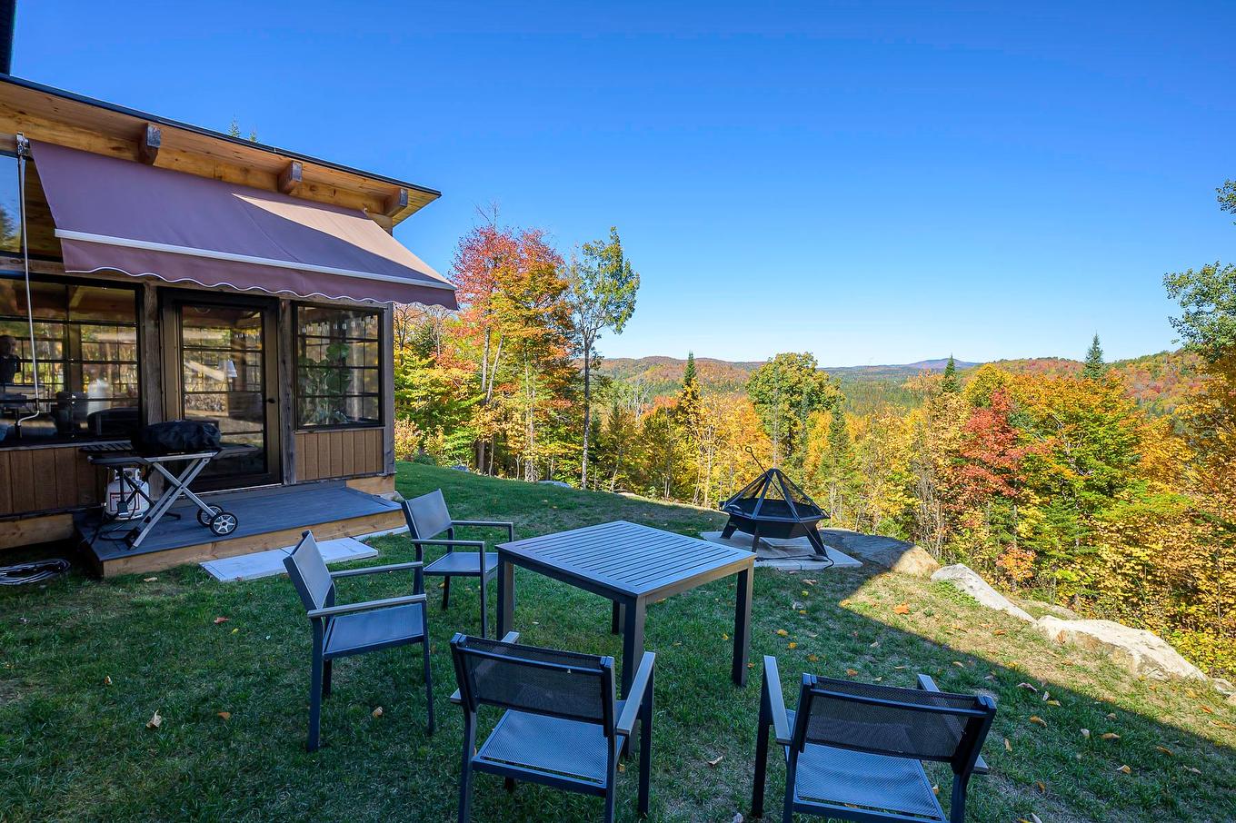 Cour - 2207 Ch. Du Golf, Sainte-Lucie-Des-Laurentides, QC - Outdoor With Deck Patio Veranda