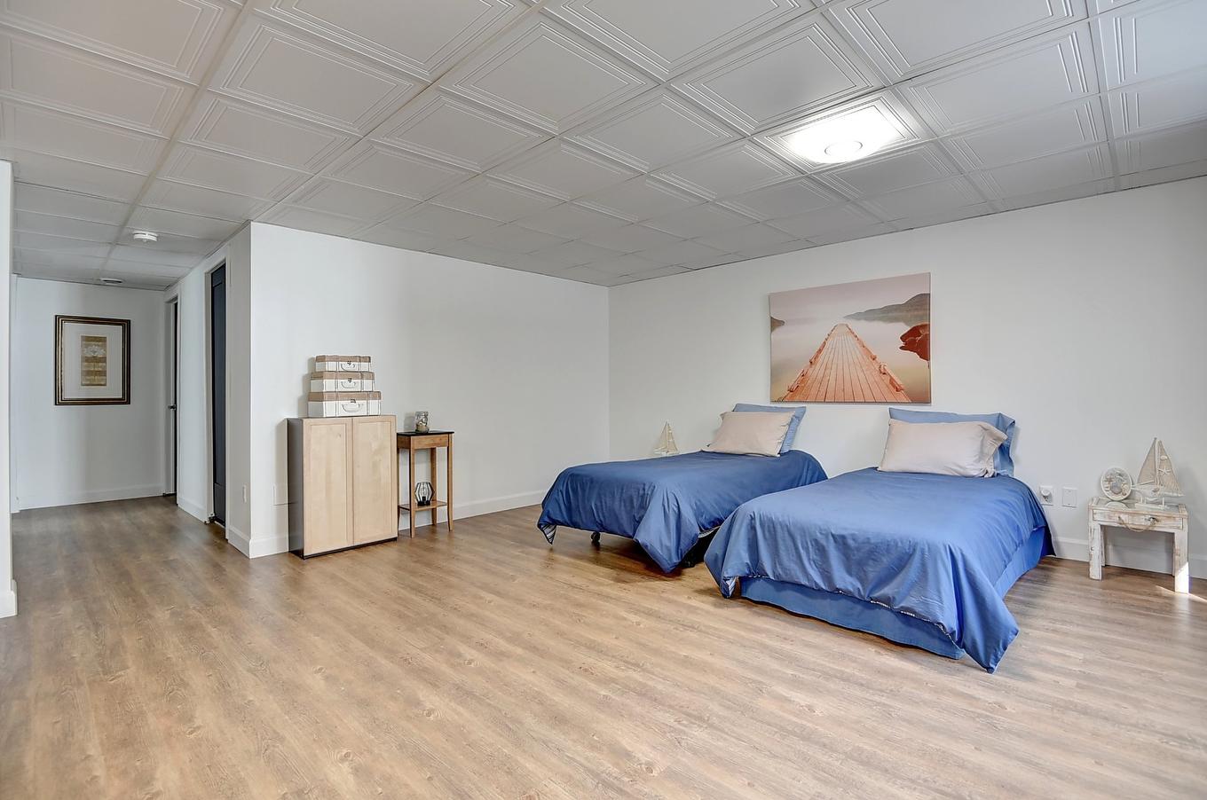 Family room - 172 Ch. Du Domaine, Saint-Michel-Des-Saints, QC - Indoor Photo Showing Bedroom