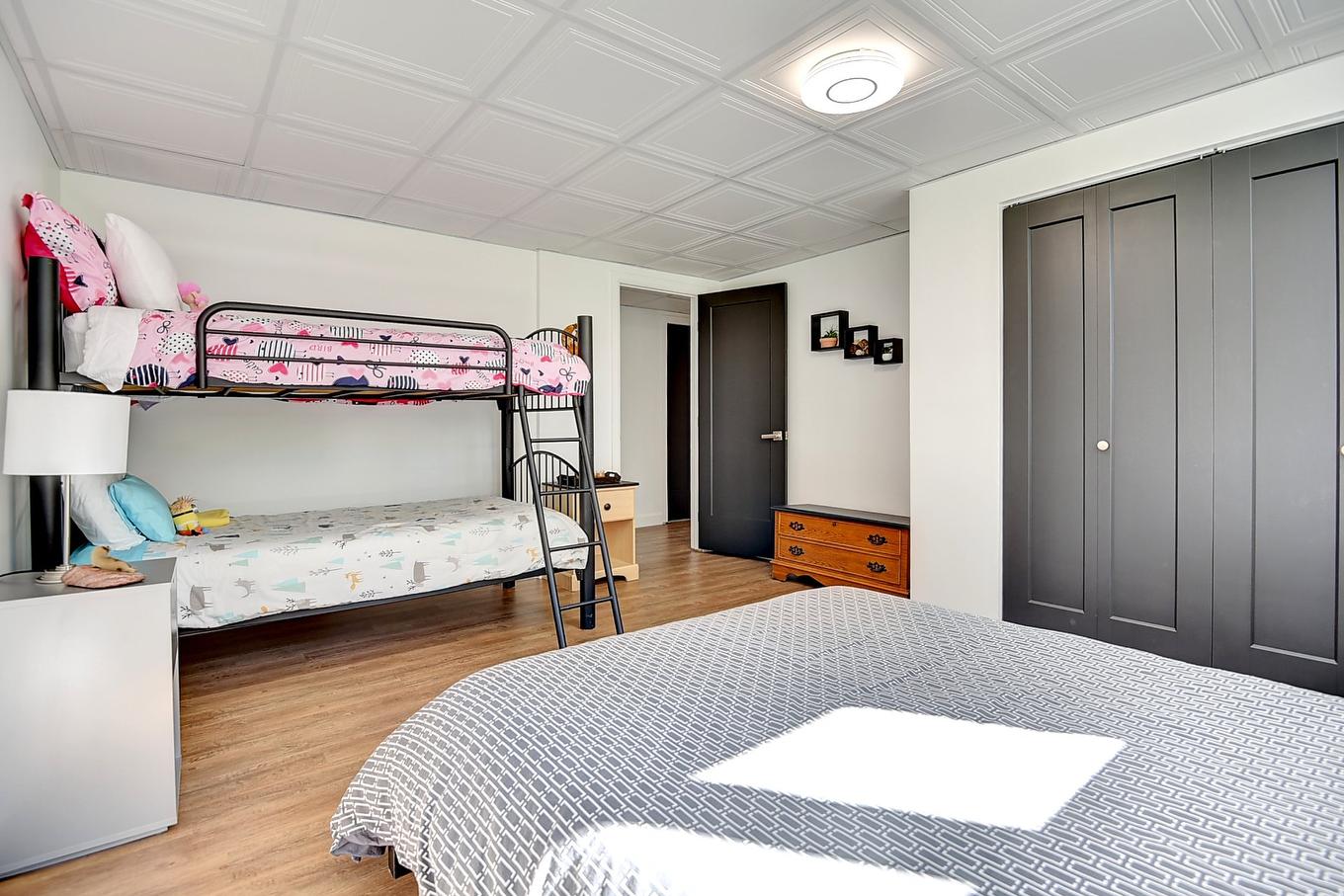 Bedroom - 172 Ch. Du Domaine, Saint-Michel-Des-Saints, QC - Indoor Photo Showing Bedroom