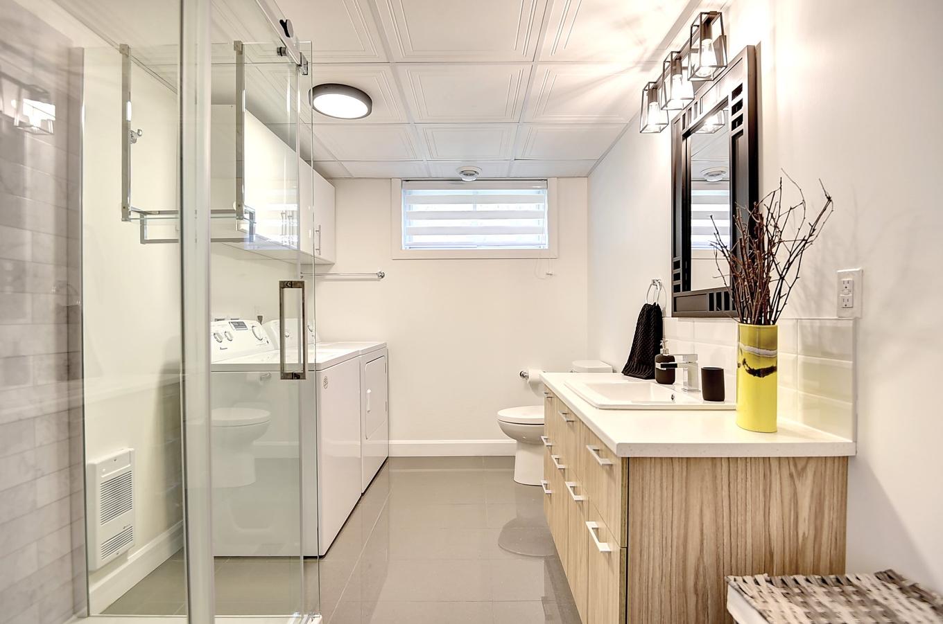 Bathroom - 172 Ch. Du Domaine, Saint-Michel-Des-Saints, QC - Indoor Photo Showing Bathroom